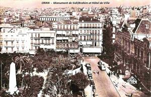 Oran - Place d'Armes - Monument et Hotel de Ville